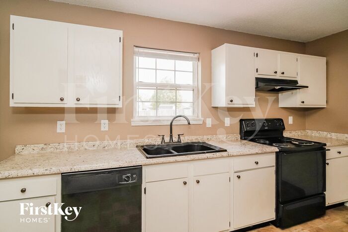 Building Photo - 6031 Long River Ln