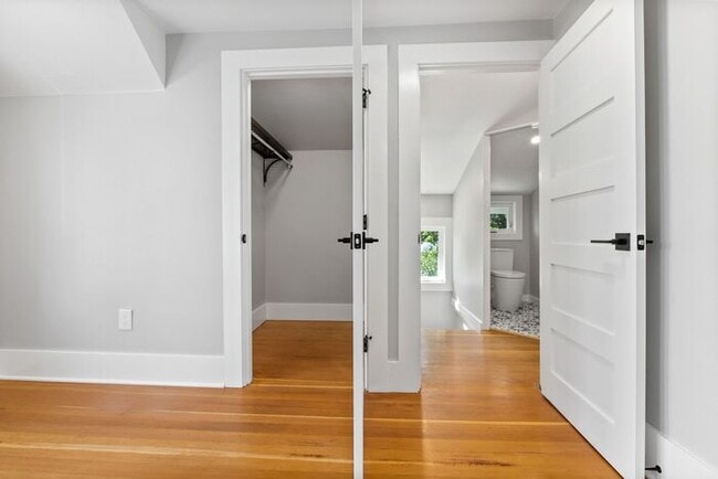 Building Photo - Stunningly Remodeled 1905 Beauty w/ AIR CO...