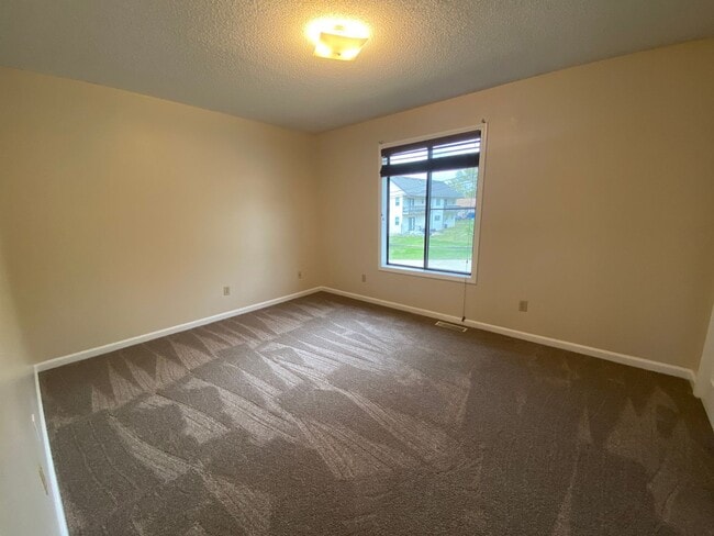 Building Photo - 200 Vickie Lynn Ln