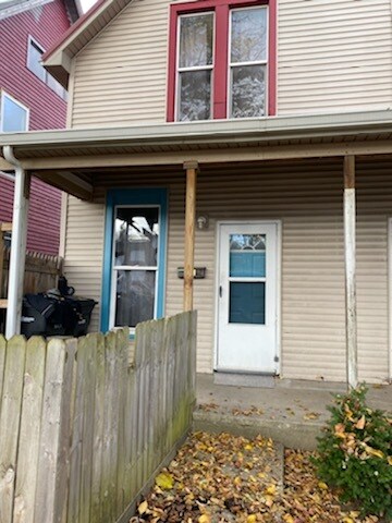 Primary Photo - 214 S 5th St