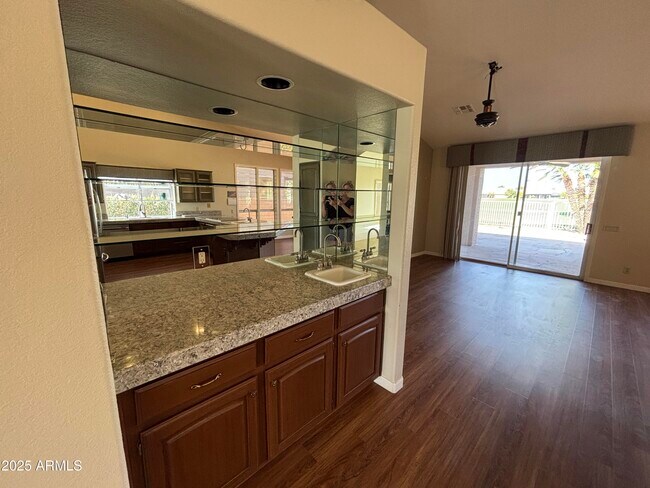 Building Photo - 25033 S Ribbonwood Dr
