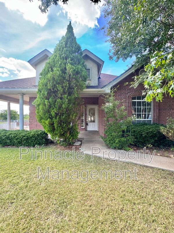 Primary Photo - 1 Southridge Dr