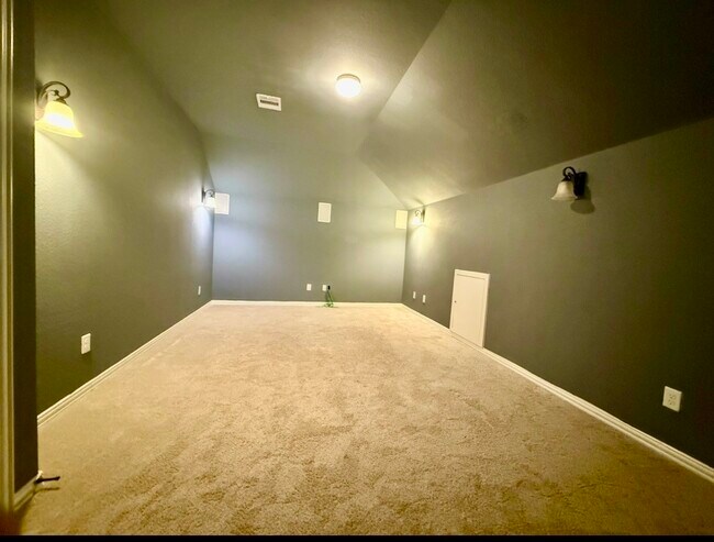 Building Photo - 10314 Hatcher Dr