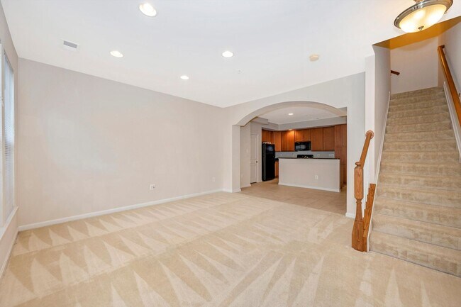 Building Photo - Desirable Two Level Condo For Lease - Not Pet Friendly