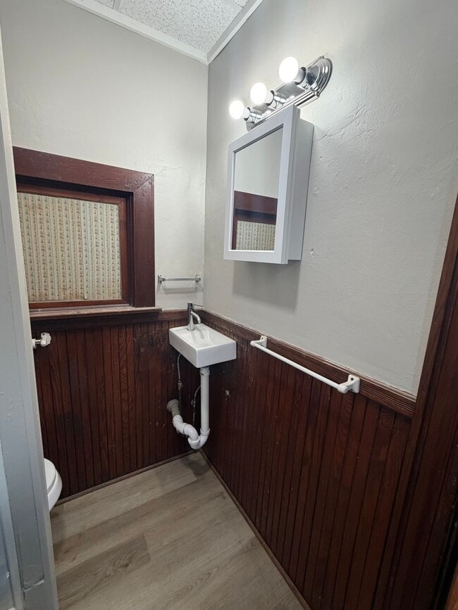 Building Photo - 46 Princeton St