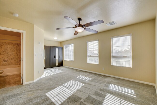 Building Photo - 6416 Shawnee Springs Ct