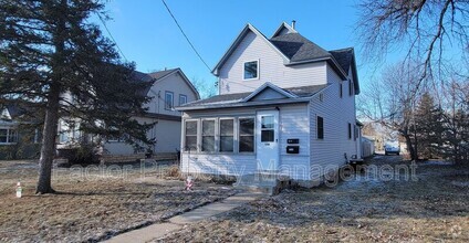 Building Photo - 1318 1/2 3rd Ave.