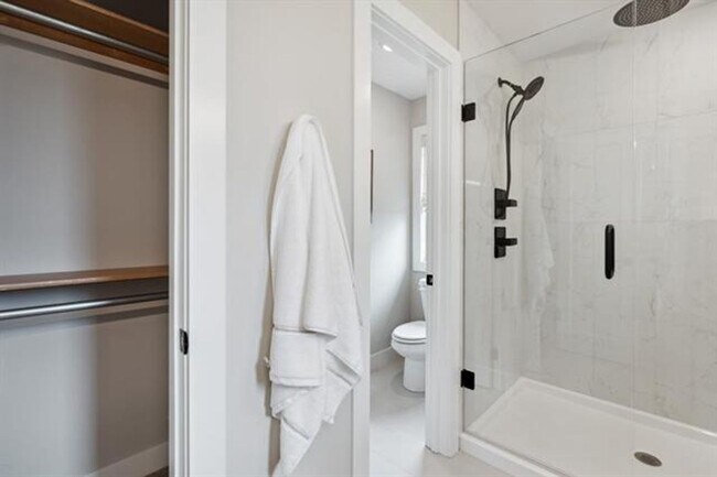 Building Photo - Brand New & Move-In Ready!