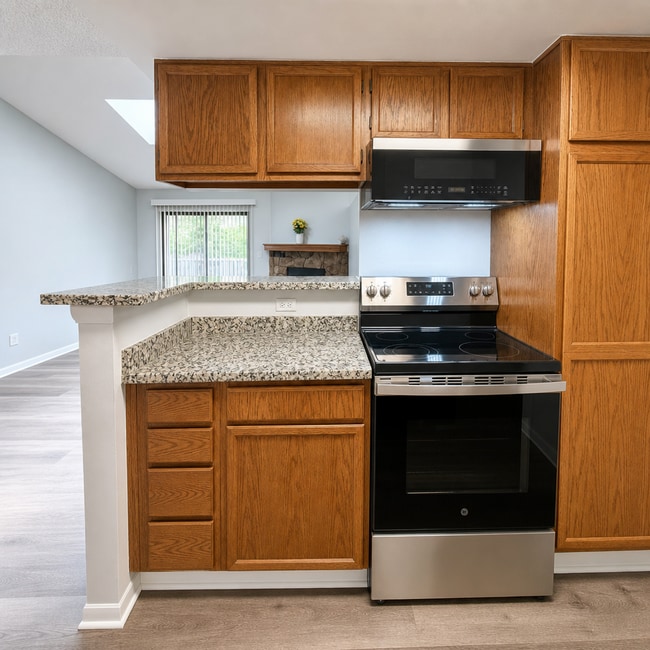 Building Photo - 908 S Walden Way