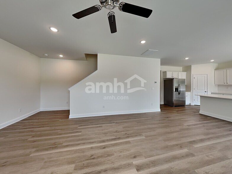 Building Photo - 3503 Lincoln Hts Ln
