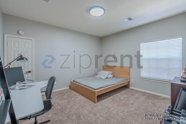 Building Photo - 12503 Pierwood Ct