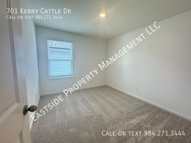 Building Photo - 701 Kerry Cattle Dr