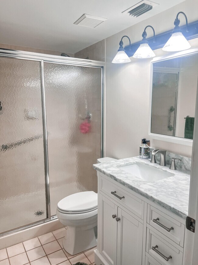 Building Photo - 2504 SE Anchorage Cove