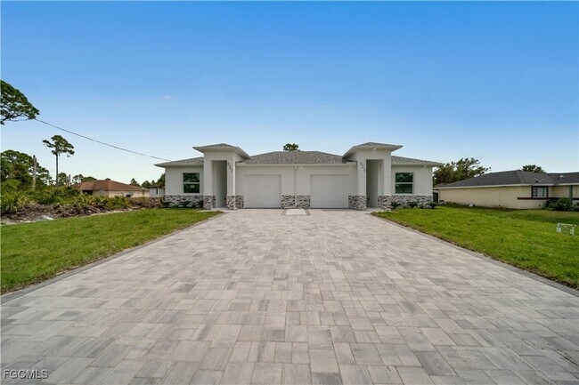 Building Photo - 1155 Countess Ave