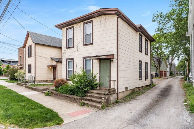 Building Photo - 193 E 2nd Ave