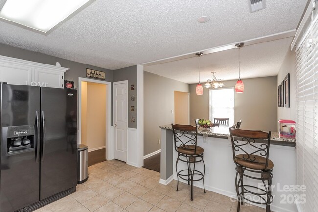 Building Photo - 9721 Manus Ct