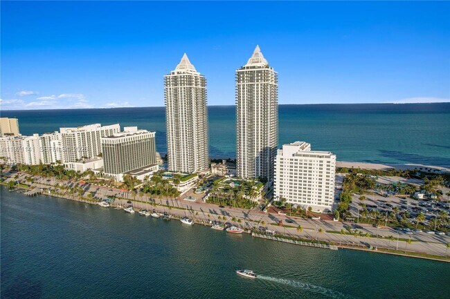 Building Photo - 4775 Collins Ave