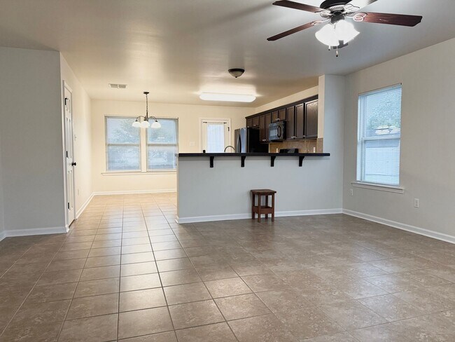 Building Photo - BEAUTIFUL 3 bedroom home in Prairieville