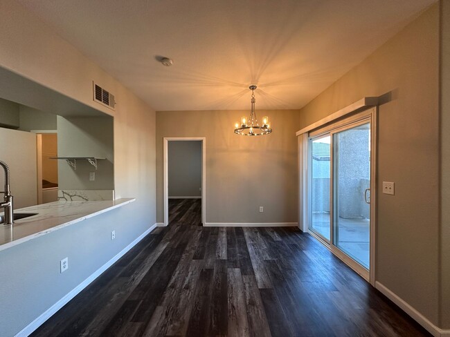 Building Photo - UPGRADED LUXURY 2BED 2 BATH CONDO IN GATED...