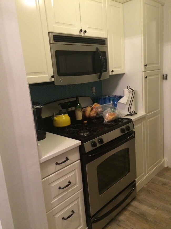 Building Photo - 6040 JFK Blvd E