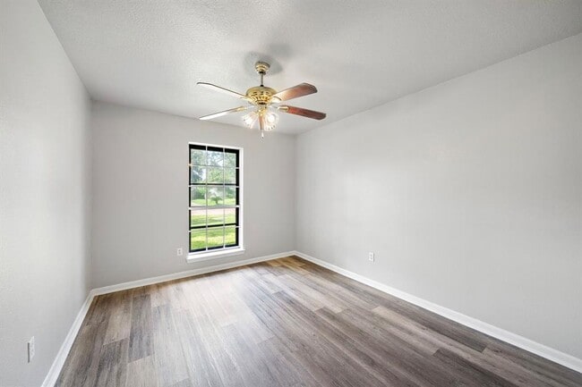 Building Photo - 11506 Hornbrook Dr