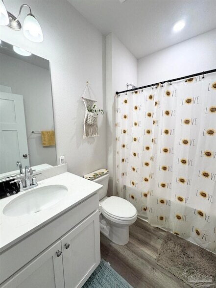 Building Photo - 3095 Silver Maple Dr