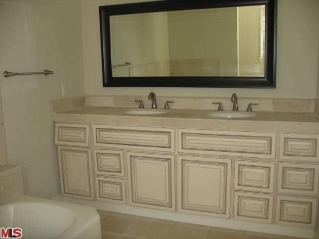 Master Bath - 2226 Patricia Ave