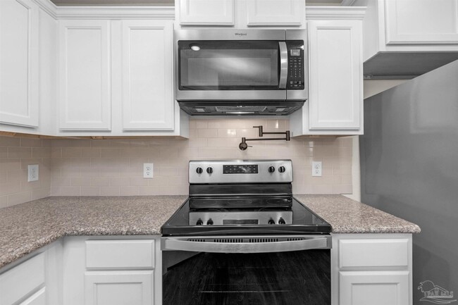 Building Photo - 5069 Peach Dr