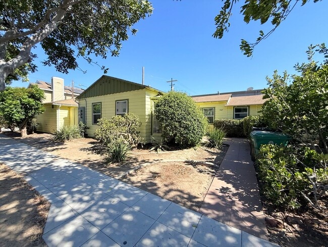 Building Photo - North Park 2/2+ Bonus room, garage and rea...