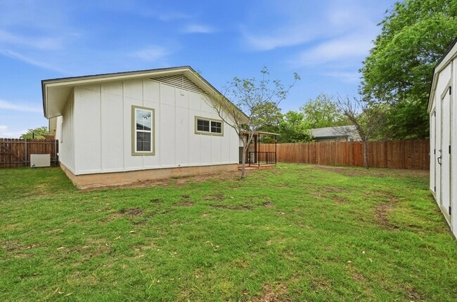 Building Photo - 6307 Tara Dr