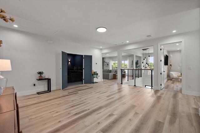 Building Photo - 4029 Ivanhoe Ln