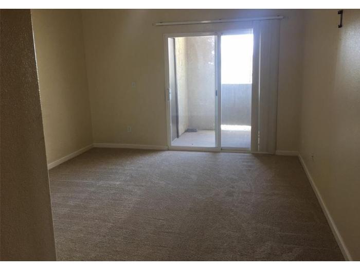 Three Bedrooms - 7064 Ash Creek Hts
