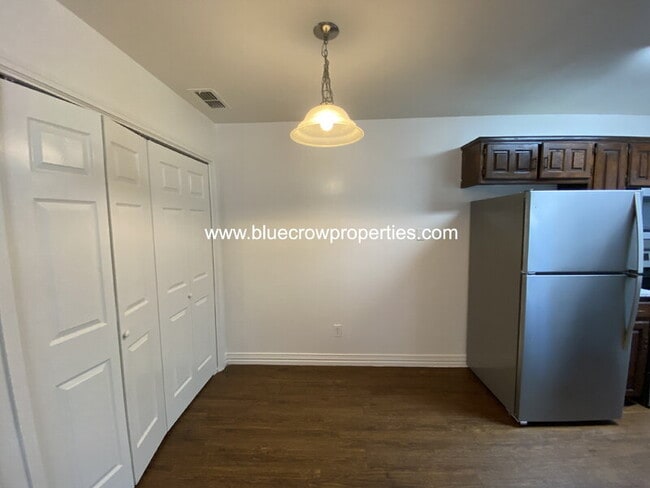 Building Photo - 2110 Stone Moss Ln