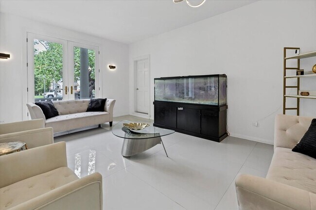 Building Photo - 4206 Royal Fox Dr