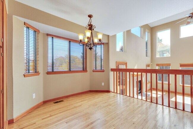 Building Photo - 9584 Las Colinas Dr