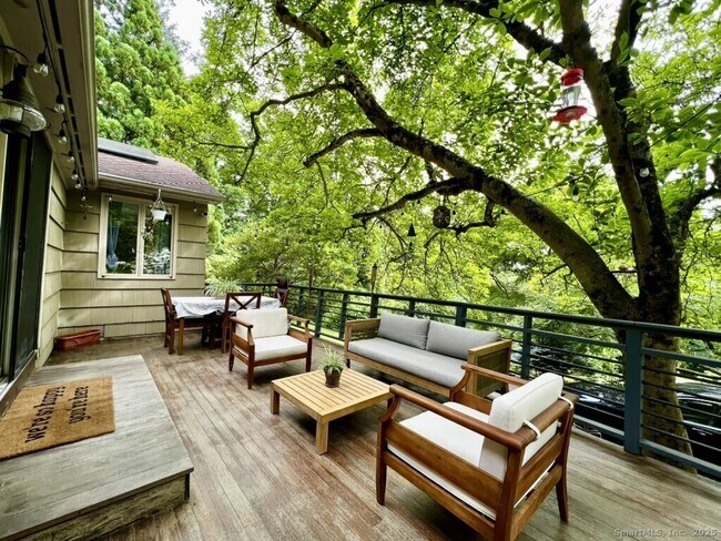 Building Photo - 106 Injun Hollow Rd