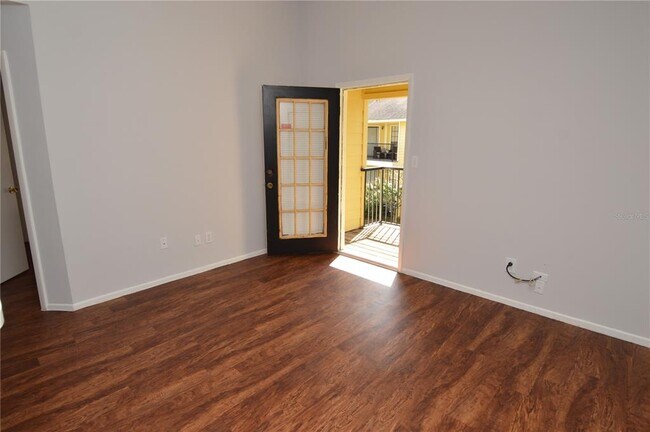 Building Photo - 8625 Mallard Reserve Dr