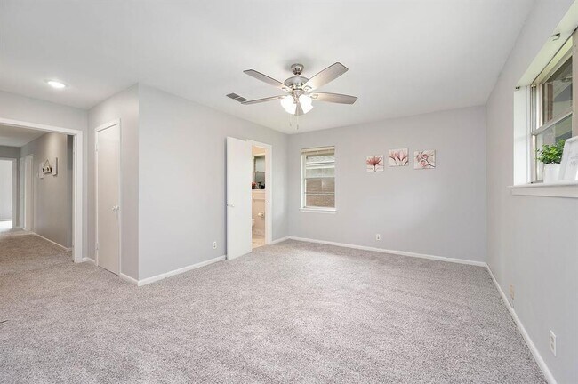 Building Photo - 3015 Peppermill Rd