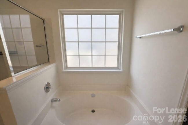 Building Photo - 3707 Silver Ore Ln