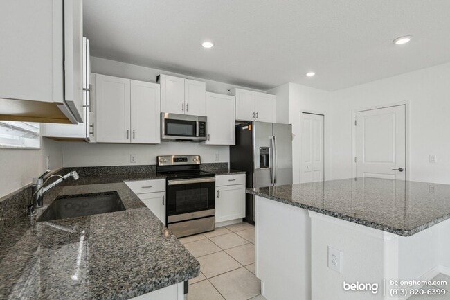 Building Photo - 2671 Red Egret Dr