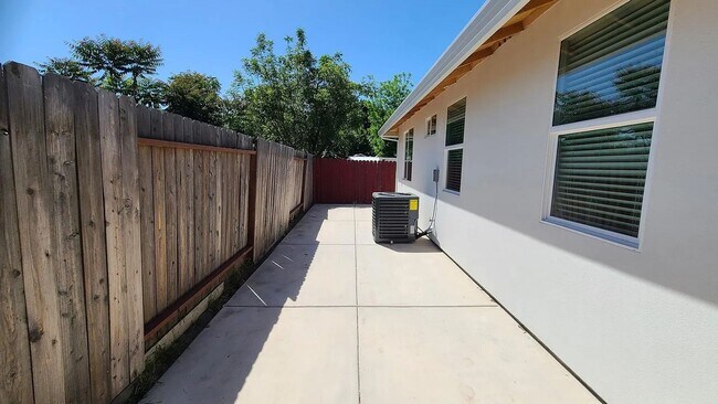 Building Photo - Brand new ADU in West Sacramento