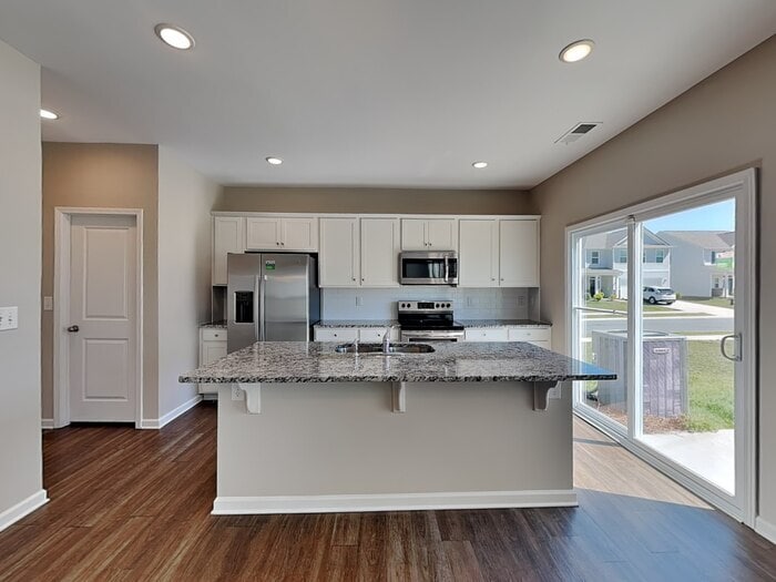 Building Photo - 712 Pointe Andrews Drive