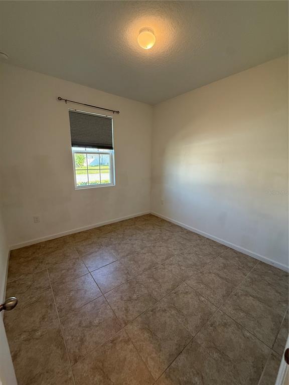 Building Photo - 5593 Western Sun Dr