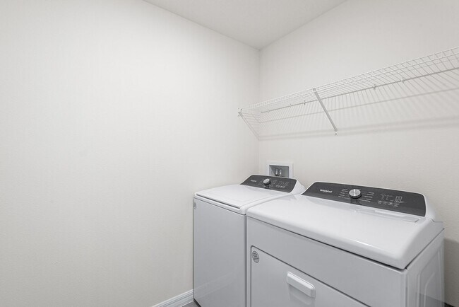 Building Photo - 5106 Plumeria Dr