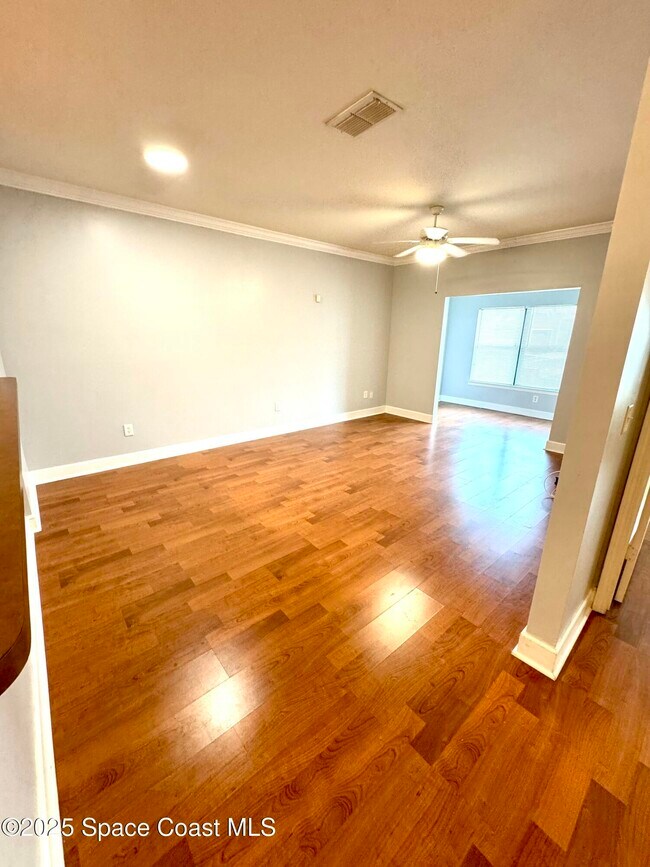 Building Photo - 6461 Borasco Dr