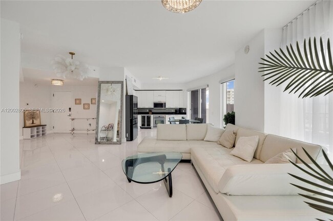 Building Photo - 60 SW 13th St