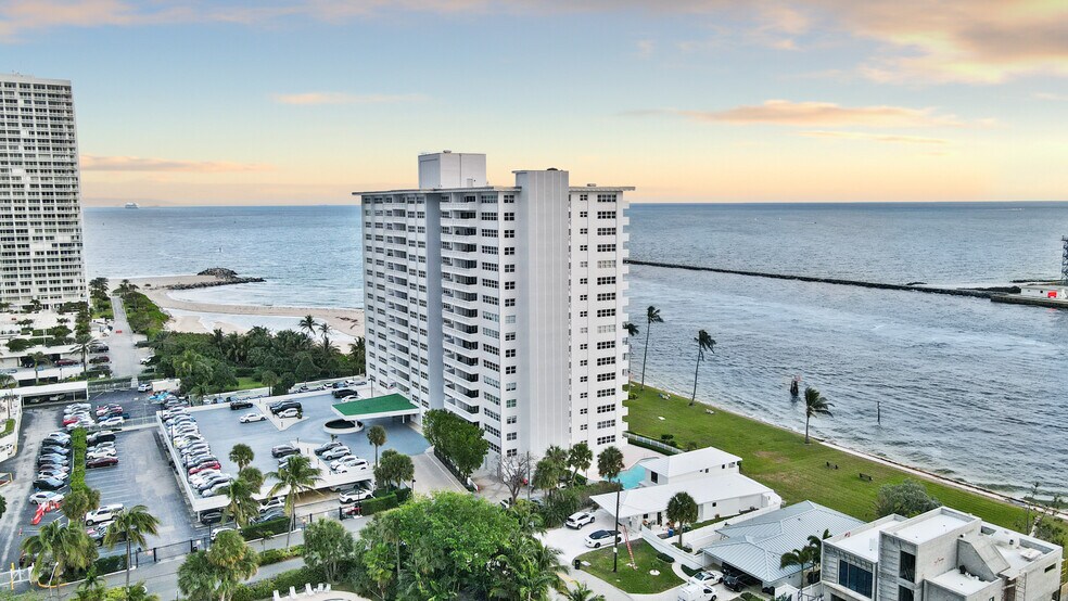Building Photo - 2100 S Ocean Dr