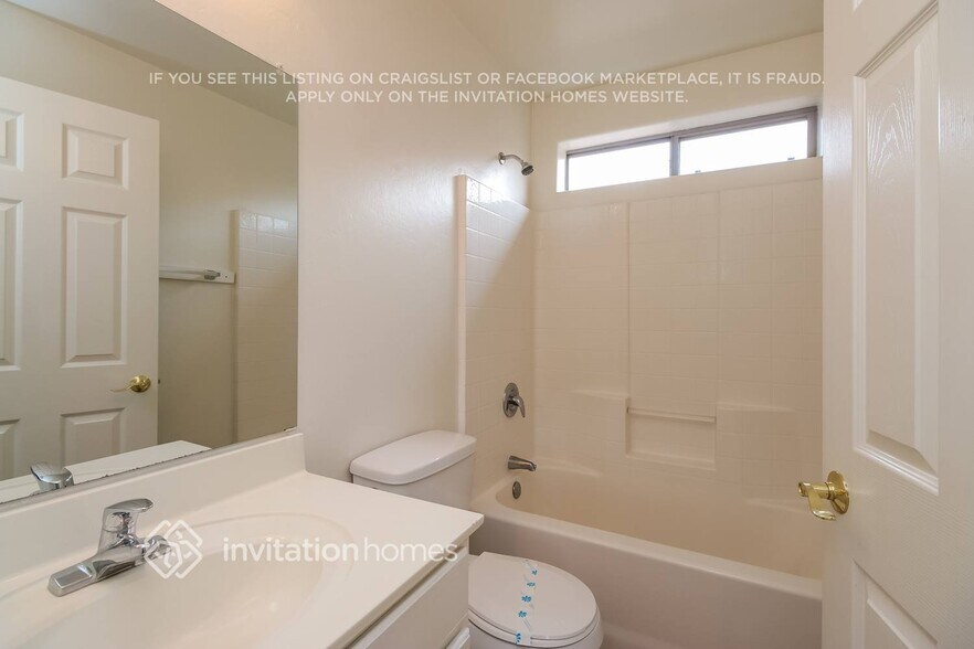 Building Photo - 10546 E Contessa St