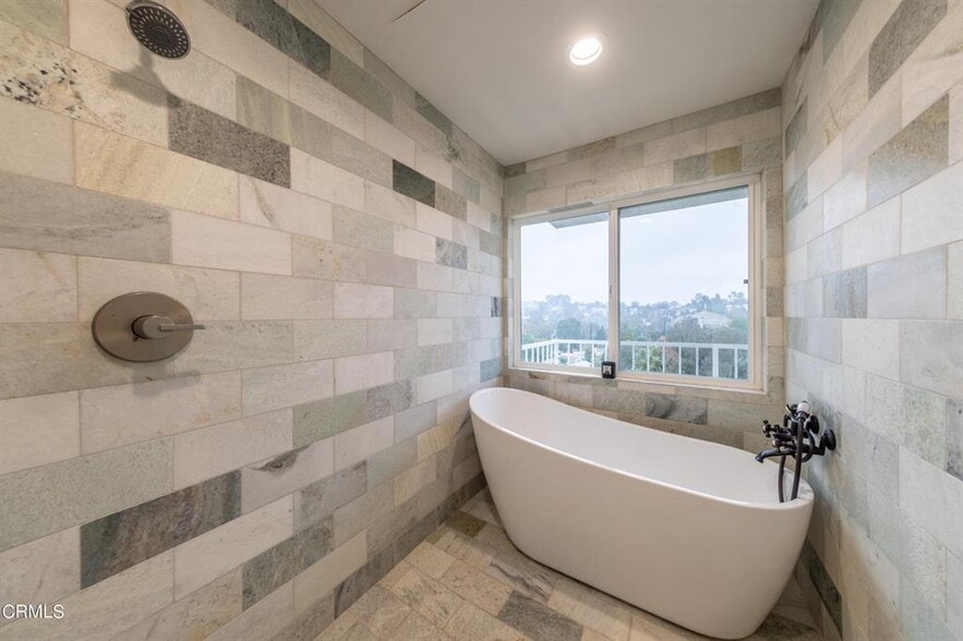 Building Photo - 5035 Escobedo Dr