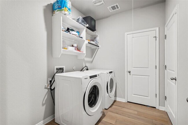 Building Photo - 11701 Copperstone Ave